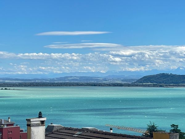 Vue sur lac ...