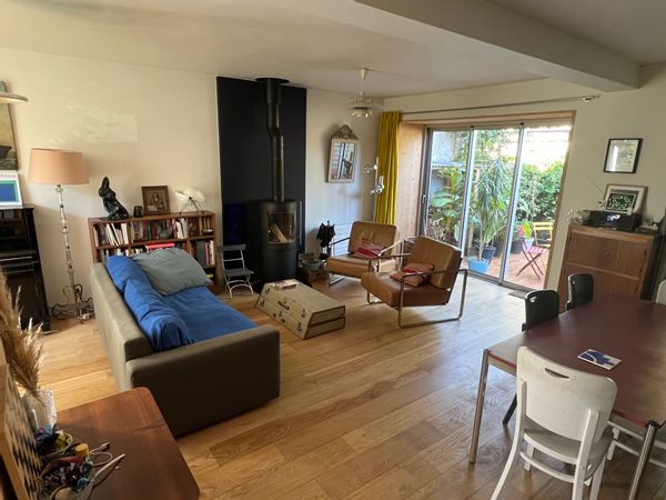 La maison au volets bleus