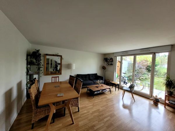 Viroflay : appartement avec terrasse et jardin
