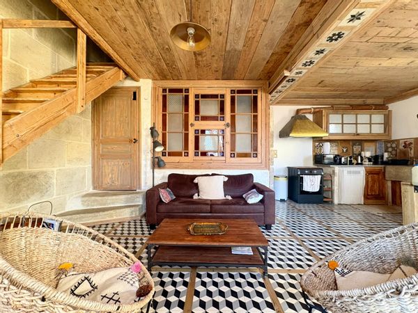 Maison de village rénovée en Camargue
