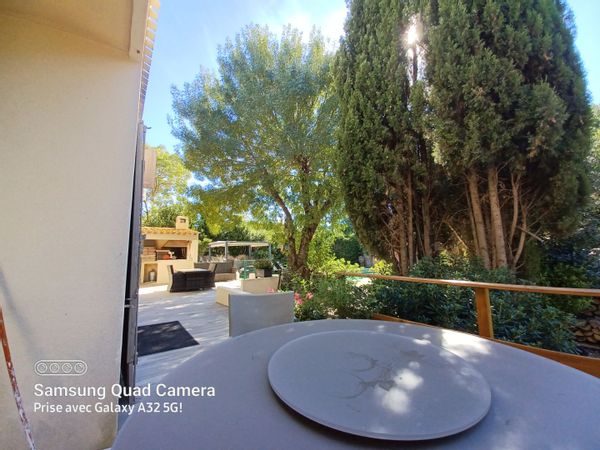 villa dans propriété avec piscine 10x5 privatisé terrain de 1800 m2