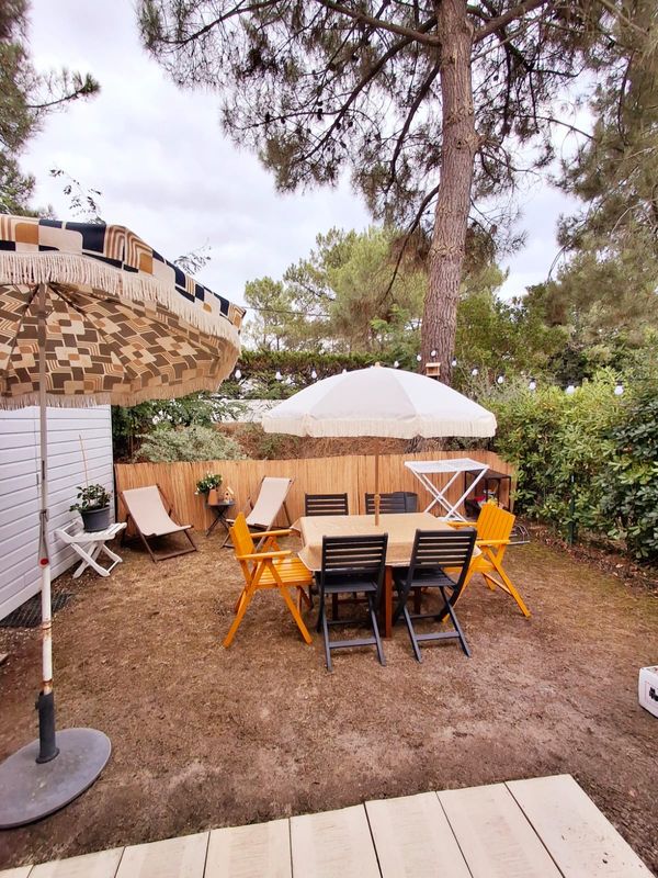 La maison sous les pins