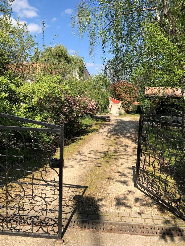 Maison dans la petite ville de Pélussin au cœur du parc régional du Pilat .