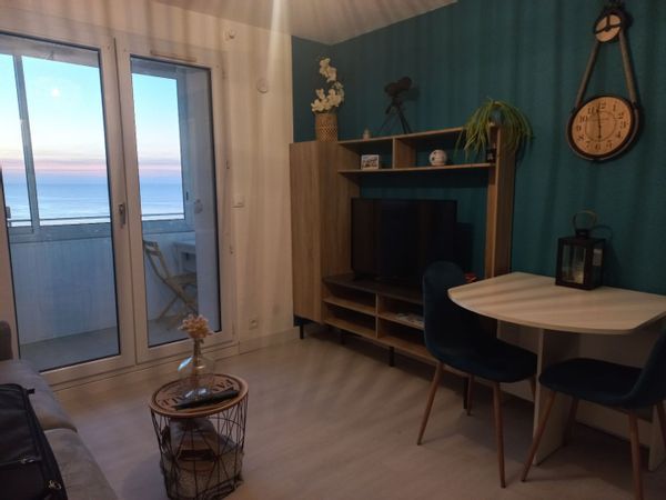 Appartement cocooning 2ème étage face mer, une chambre, un canapé lit 2 places  2 balcons clos