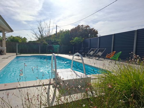 Villa avec piscine privée proche océan et forêt