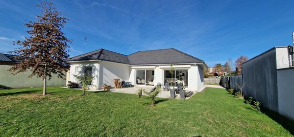 Maison aux portes de Pau et de la nature