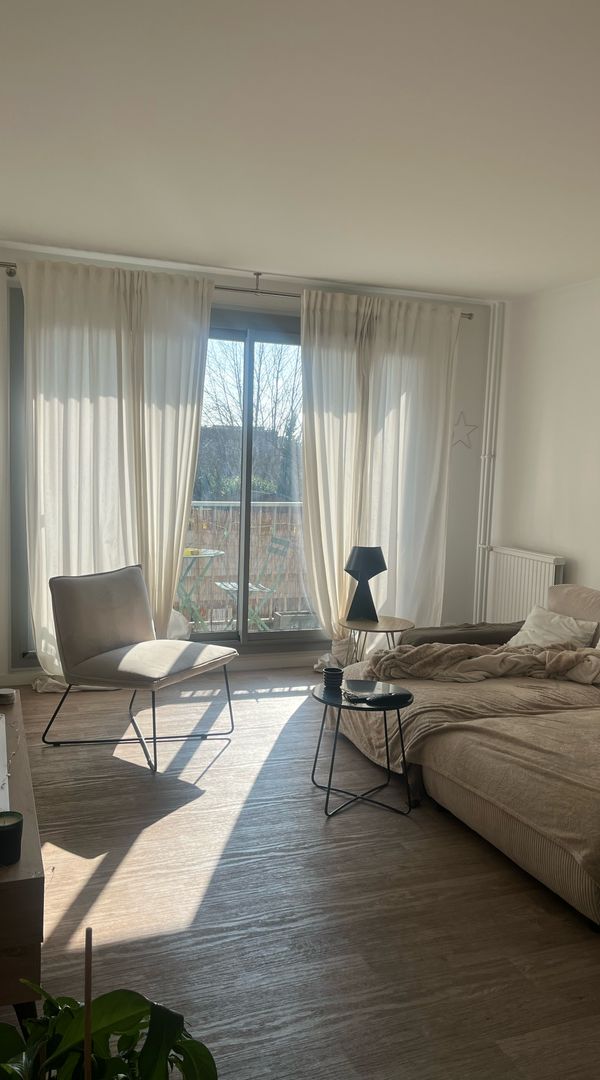 Un grand appartement juste à côté de Paris