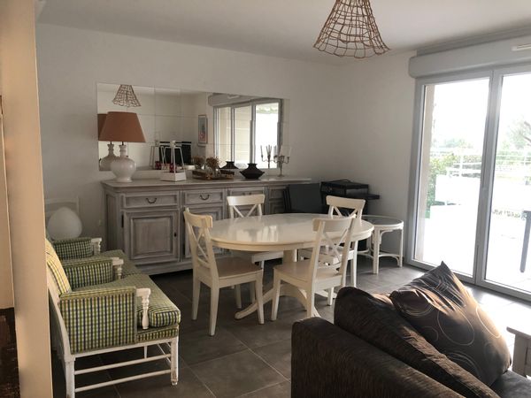 L’écrin du domaine du lac.  Appartement de deux chambres à 15 minutes du bord de mer