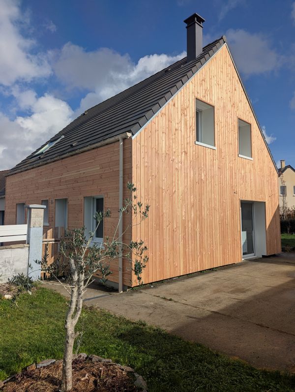 Maison familiale à deux pas des plages du débarquement et à 10 min de Bayeux
