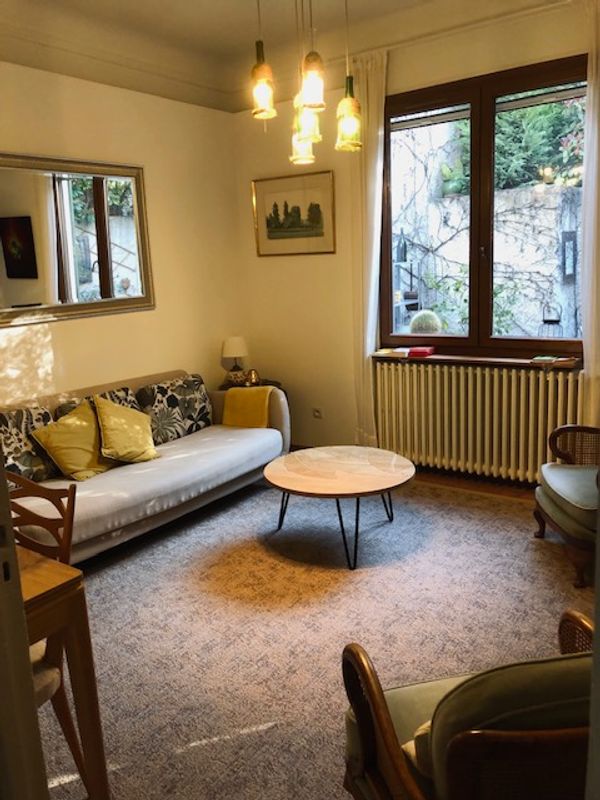 Maison indépendante de 60 m2 avec patio végétalisé au cœur de la ville de Salon de Provence.
