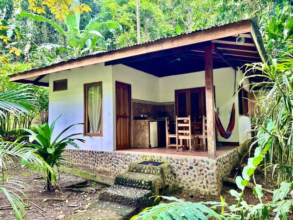 Véronique's bungalow in the heart of the rainforest!