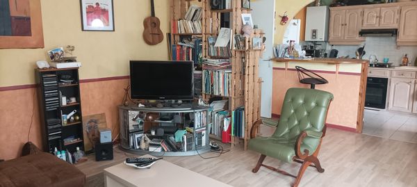 Une chambre privée  dans logement partagé  avec moi ou appartement laissé entièrement en mon absence