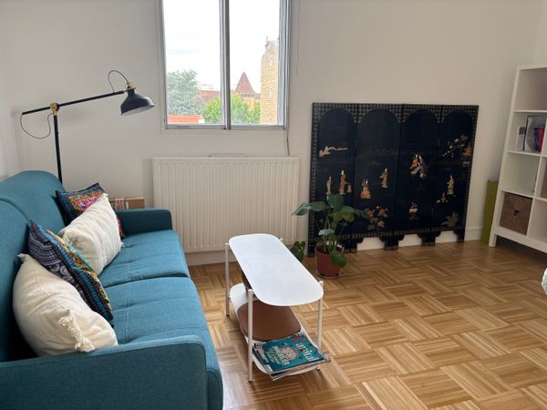 Bel appartement (intégral) près de Paris avec balcon et vue sur la Tour Eiffel