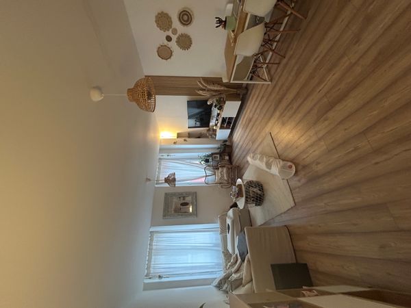 Appartement dans une maison de village, avec une terrasse de 35m2 vue sur les vignes.