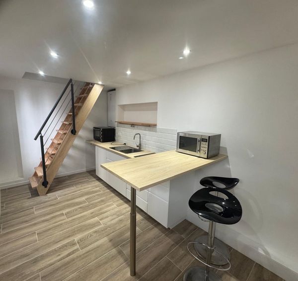 Small Duplex hyper centre ville