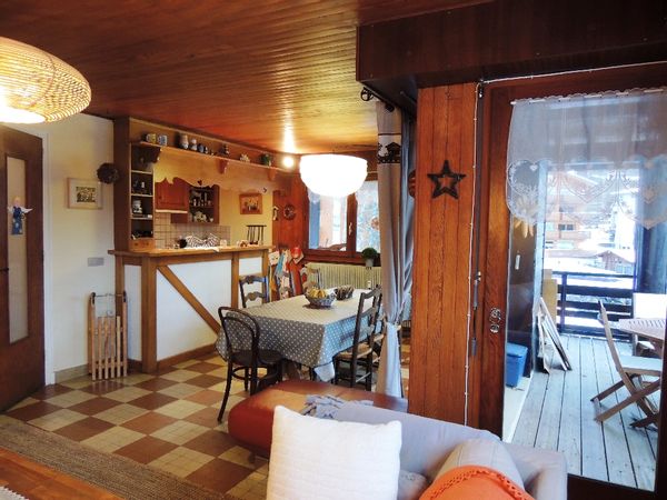 appartement à la montagne été ou hiver, calme, vue dégagée avec balcon plein sud Minimum 4 nuits
