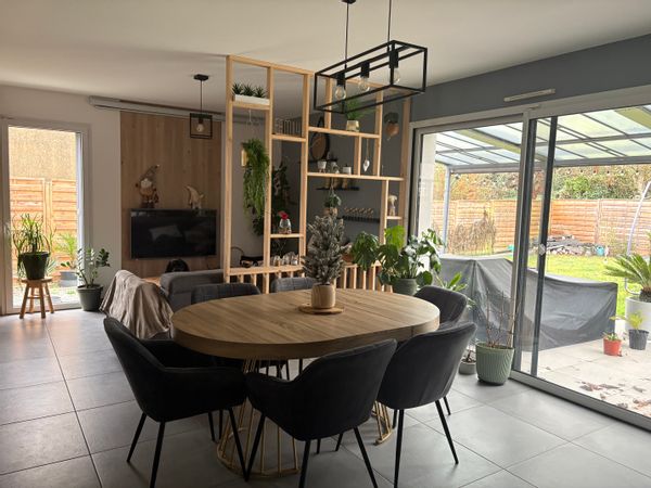 Rez de chaussée privé dans une maison moderne au cœur de l’Anjou (pays de la Loire)