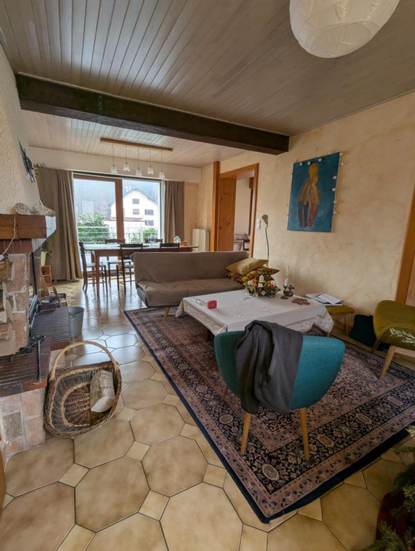 Maison en montagne avec de chouettes randonnées