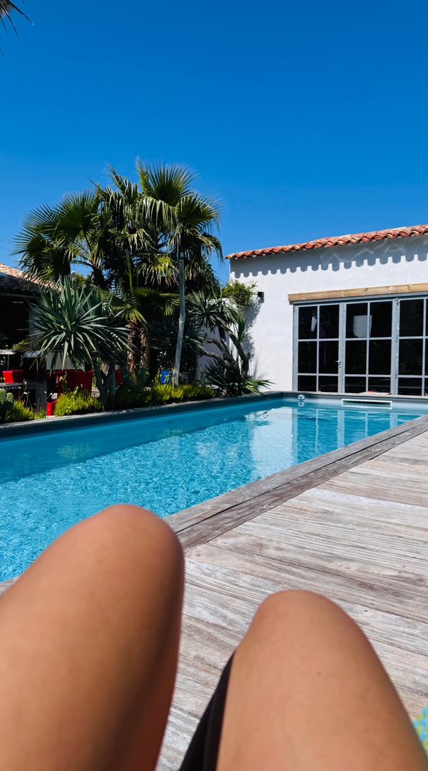 La maison 4 chambres sur un secteur très prisé. Piscine.