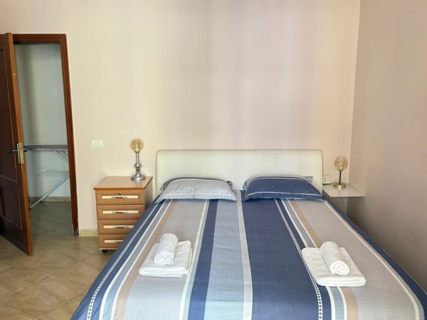 Private Room with Ensuite Bathroom, Balcony Access & Flexible Workspace