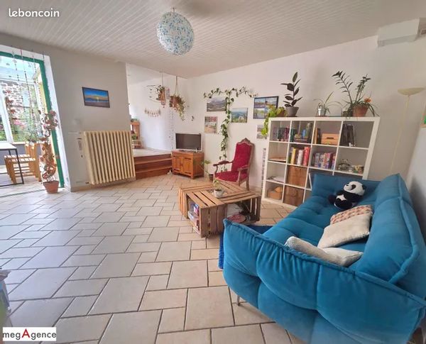 La maison de Nolwenn,  Axel &  Élise
