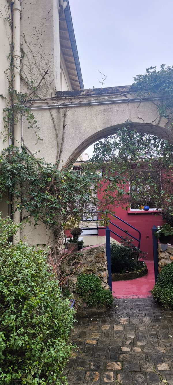 Belle maison de ville à 5km de Paris, proche grand parc.