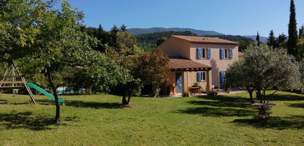 Maison en Luberon avec piscine