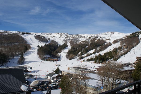 Vue imprenable et confort au pied des pistes à SUPER-BESSE