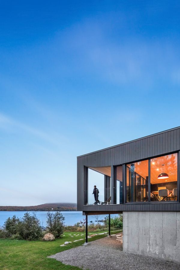 Modern cottage in the front of one of the beautiful lake in Quebec