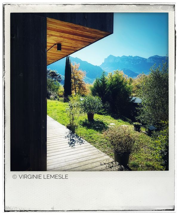 Maison d'architecte chaleureuse avec vue imprenable sur la montagne