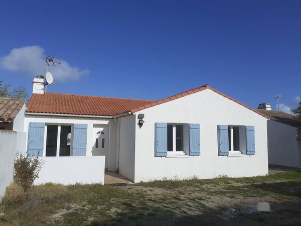 Maison type Noirmoutrine proche centre et plages.