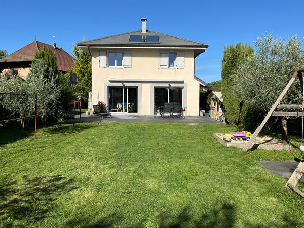 Maison 5 personnes en campagne, à proximité d’Annecy et des montagnes.