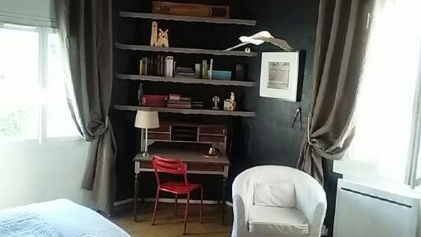 La maison de Pierre Maison ancienne avec dépendance. Patio intérieur sur sortie ombragée.