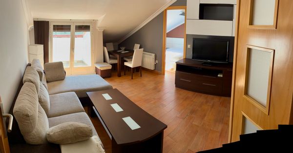 Séjour exceptionnel au cœur de la Sierra de Gredos. Appartement central à 5 ​​minutes de tout.