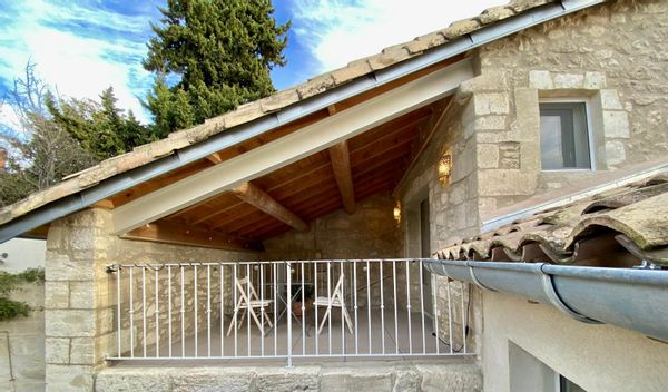 La maison de Pierre et Annie, studio indépendant au fond d'un jardin privé.