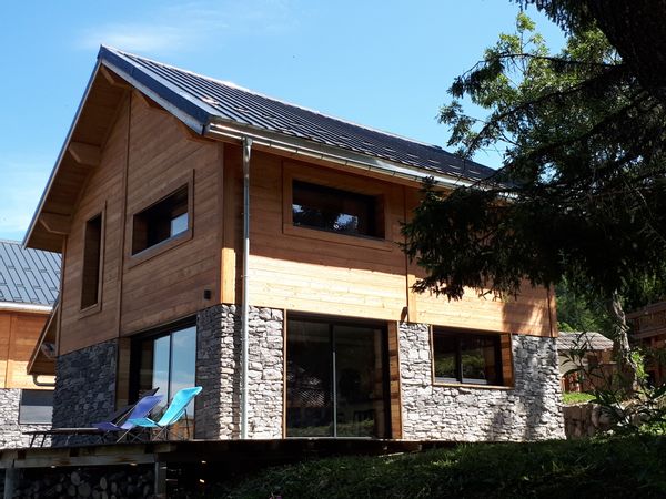 Le chalet de Toune, à Valloire, sud de la Savoie entre Vanoise et Ecrins, 120m2 face aux montagnes