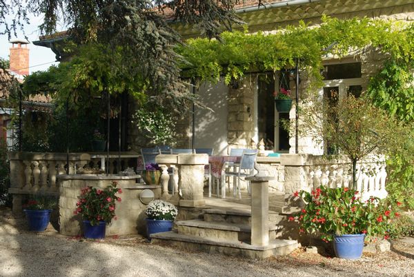 Maison en Provence avec piscine calme et vue sur le Ventoux