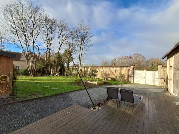 Maison 10 personnes au calme idéalement située entre Caen, la Suisse Normande et les plages !