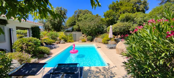 La maison de Patricia et Olivier Villa avec Piscine privée pour 6 personnes proche des plages.