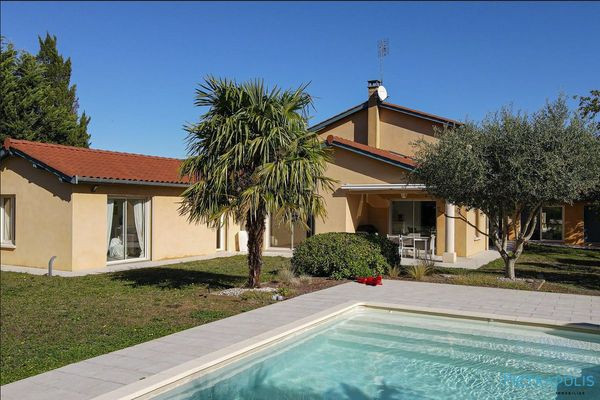 House in a quite village near Lyon, FRANCE