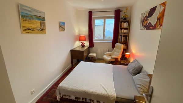 Chambre privée de Marie-Pierre et Christophe au coeur de DIJON.