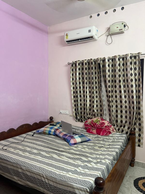 La chambre privée de Noufeed