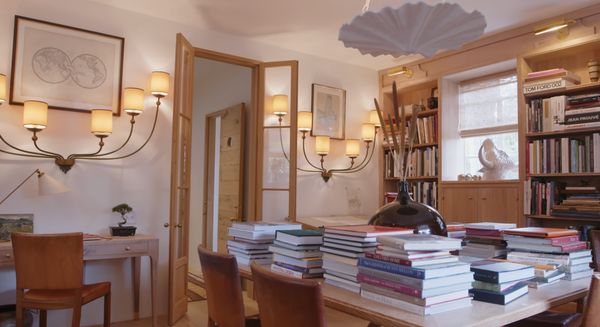 La maison de Ellie est très sympa car située en ville tout en étant entourée de verdure.