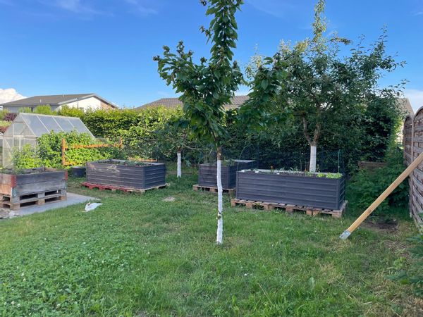 Villa familiale de 150m2 4 chambres, proche du lac de Neuchatel, au calme avec grand jardin