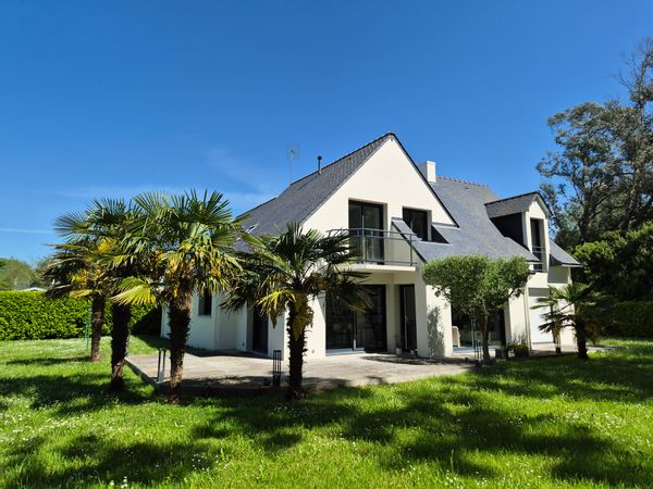 Grande villa familiale tout confort et calme : jardin clos, proche plage et jeux
