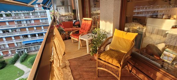 Appartement au cœur d'un parc arboré avec vue sur les massifs de la chartreuse et du Vercors.