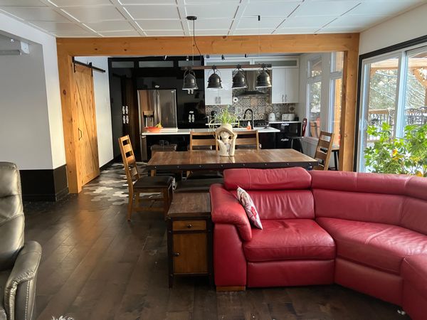 Cadre enchanteur près d’un petit lac