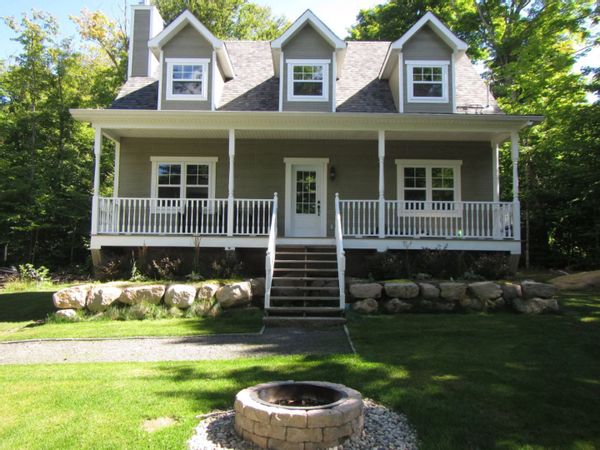 Maison au cœur des Laurentides.