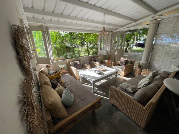 Rustic beachfront cabin haven to disconnect from busy life and recharge on the beach by the lagoon