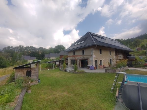 Maison rénovée, nature et tranquillité en Bauges